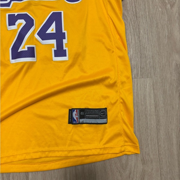 Nike LA lakers Kobe Bryant #24 Jersey - Picture 2 of 3